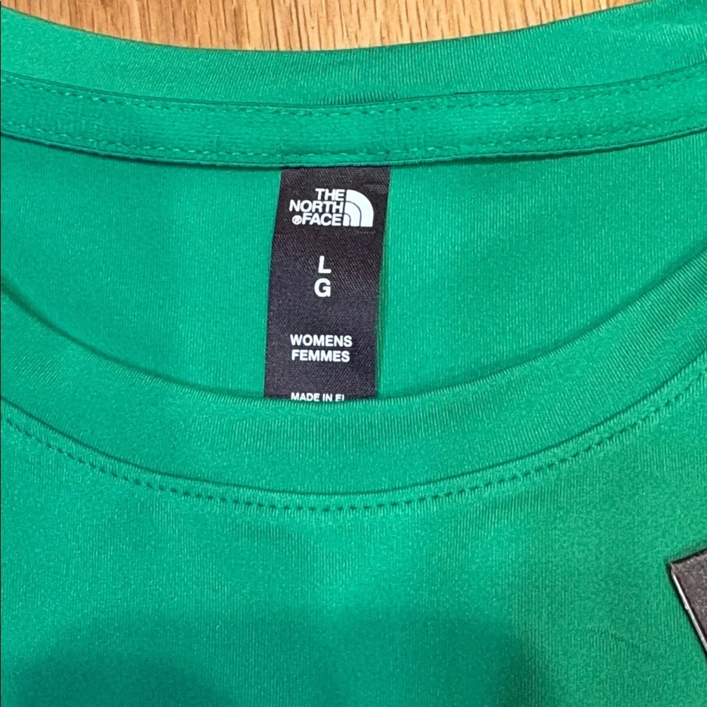 Women’s The North Face FlashDry fitted long sleeve cropped tee, NWT, Size Large - Picture 2 of 6